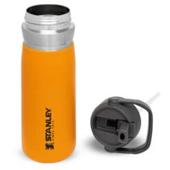 Stanley - Iceflow Flip Straw Water Bottle - Insulated Bottle -Primus Store stanley iceflow flip straw water bottle insulated bottle detail 3